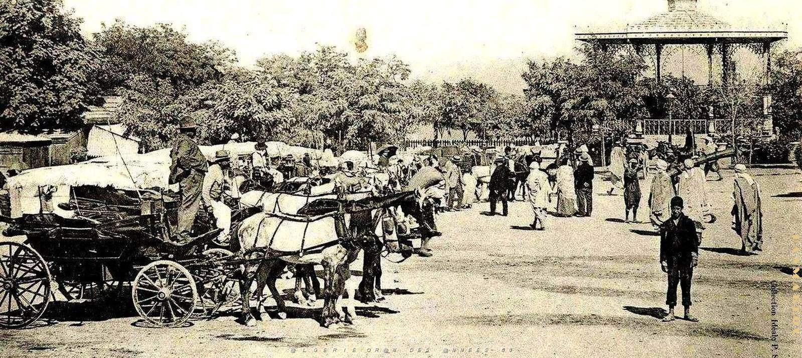 2792- Constantine - Place de la Breche et le Kiosque a musique2.jpg